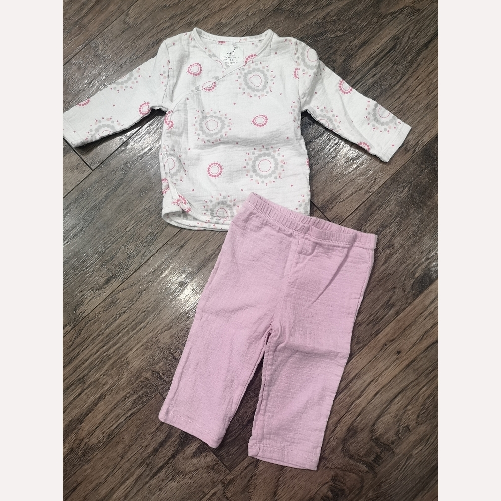 BNWOT Aden and Anais outfit